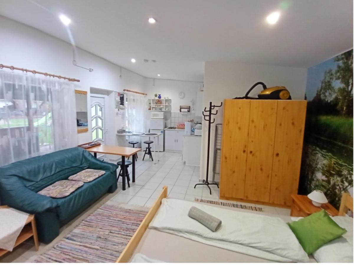 Harmonia Paraszthaz Es Apartman Poroszló Dış mekan fotoğraf